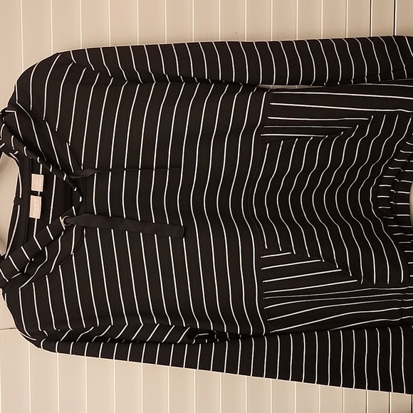 Chicos Black with white stripe Hoodie sz 2 (12-14) - Picture 1 of 8